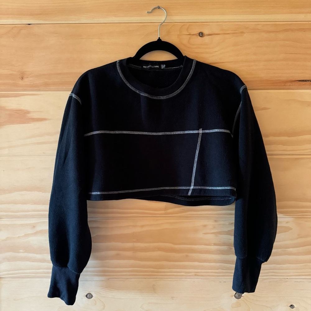 PrettyLittleThing Black Contrast Stitch Crop Sweatshirt